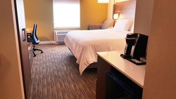  - Holiday Inn Express & Suites Surrey