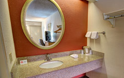 - Red Roof Inn Pensacola - I-10, Exit 13