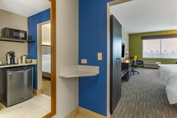  - Holiday Inn Express & Suites Downtown Phoenix - I-10, Exit 144
