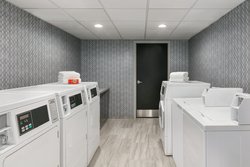  - Holiday Inn Express & Suites Norfolk