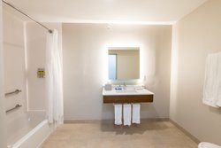  - Holiday Inn Express West Anaheim