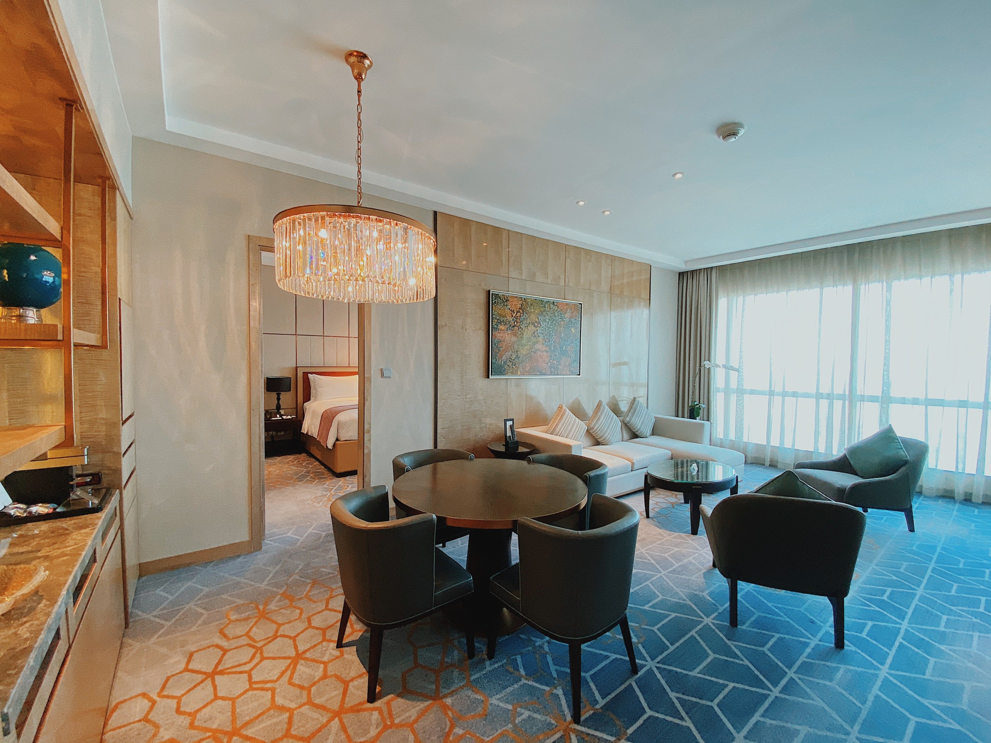 INTERCONTINENTAL LANDMARK 72 BY IHG-guestroom-Adjoining Room.jpg