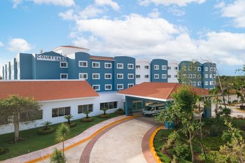 Courtyard by Marriott Cancun Airport