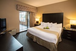  - Holiday Inn & Suites Lake Elmo - I-94, Exit 250