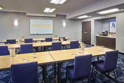  - Courtyard by Marriott Hotel Highland Park