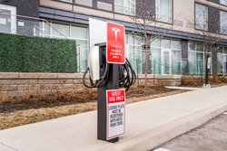  - Courtyard by Marriott Hotel Burlington