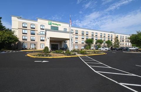 The Beautiful Holiday Inn Frederickburg!