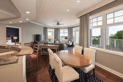  - JW Marriott Rosseau Muskoka Resort & Spa Minett