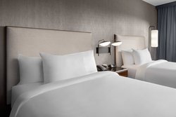  - Courtyard by Marriott Hotel Downtown Lansing - I-496, Exit 7