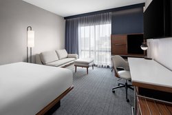  - Courtyard by Marriott Hotel Downtown Lansing - I-496, Exit 7
