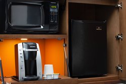  - Courtyard by Marriott Hotel Downtown Lansing - I-496, Exit 7