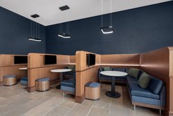  - Courtyard by Marriott Hotel Downtown Lansing - I-496, Exit 7