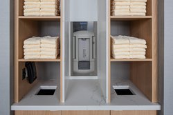  - Courtyard by Marriott Hotel Downtown Lansing - I-496, Exit 7