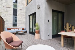  - Hotel Magdalena Austin