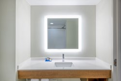  - Holiday Inn Express & Suites Washington - I-15, Exit 16