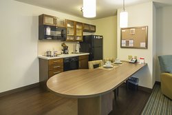  - Candlewood Suites University Area Pensacola - I-10, Exit 13