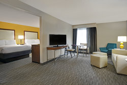  - Holiday Inn Express & Suites Riverfront Covington - I-71 & I-75, Exit 192
