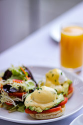  - Pinnacle Vancouver Harbourfront Hotel