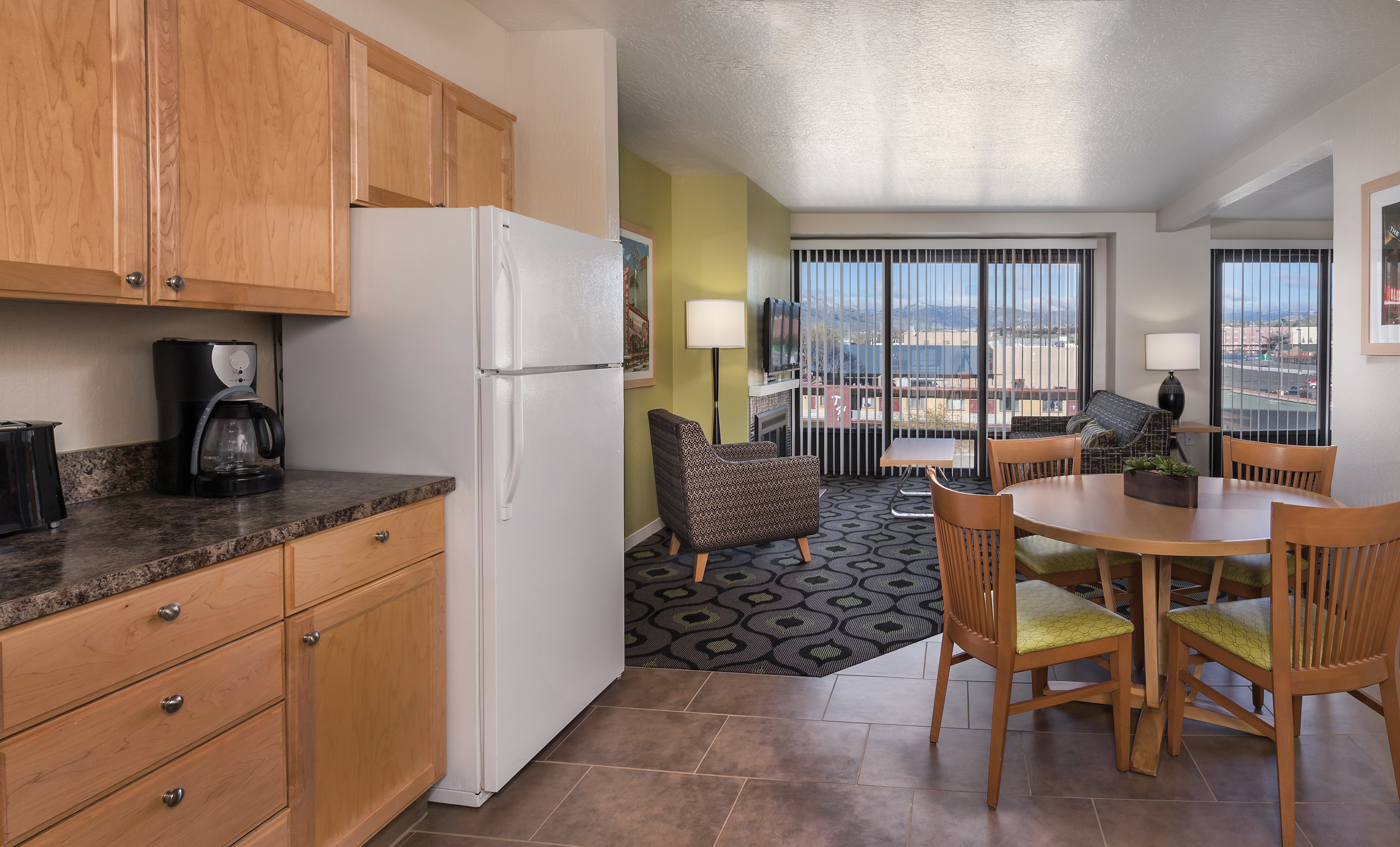 WORLDMARK RENO-guestroom-Living Area - Reno.jpg