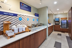  - Holiday Inn Express Warren