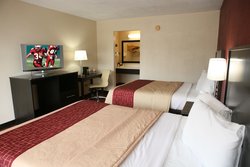  - Red Roof Inn & Suites Cave City - I-65, Exit 53