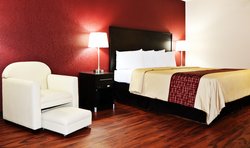  - Red Roof Inn & Suites Cave City - I-65, Exit 53