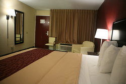  - Red Roof Inn & Suites Cave City - I-65, Exit 53
