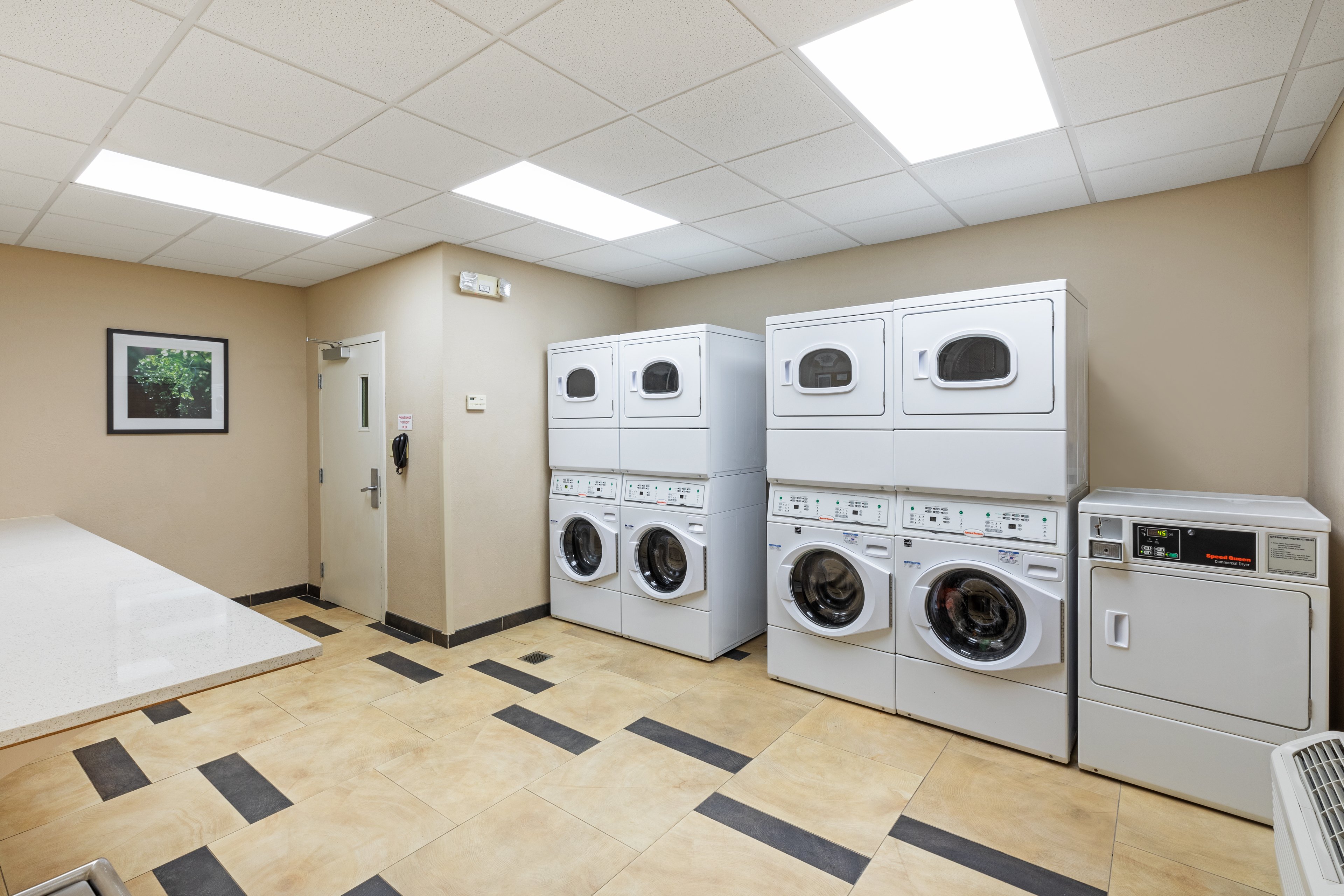 Full-sized Laundry Facility