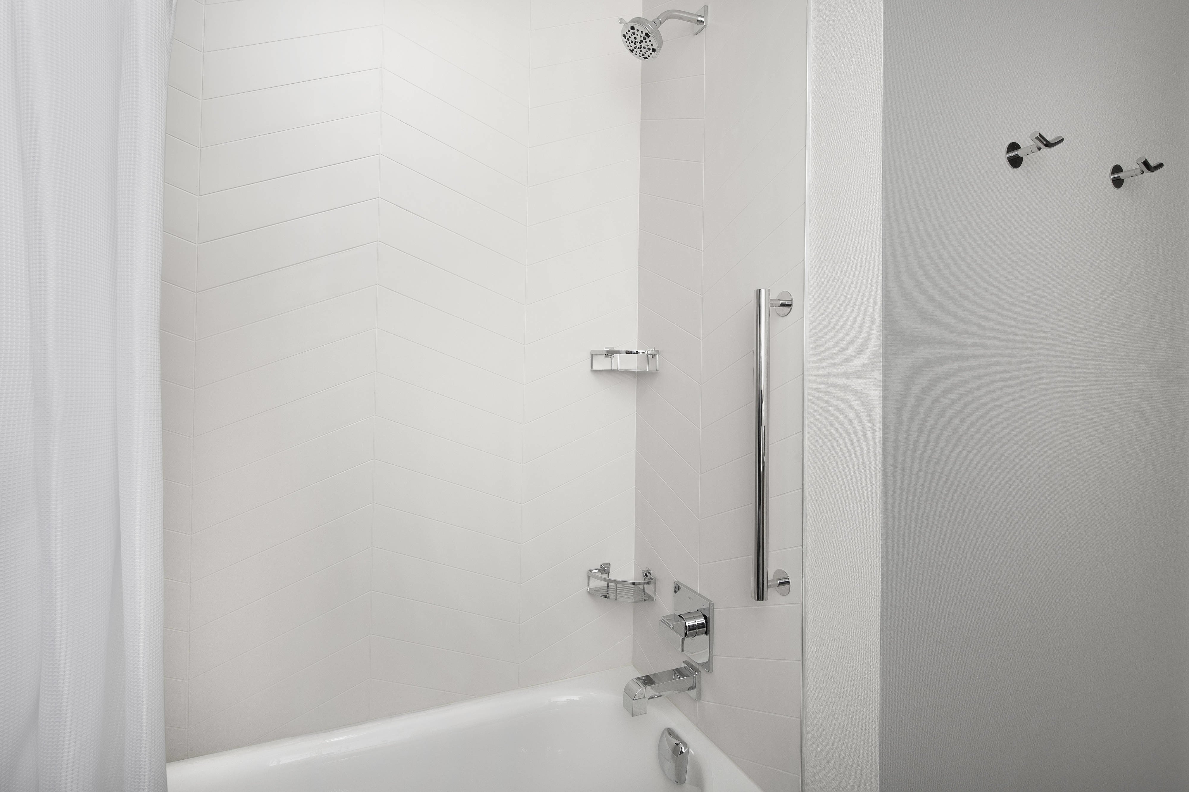 Guest Bathroom - Tub/Shower Combination