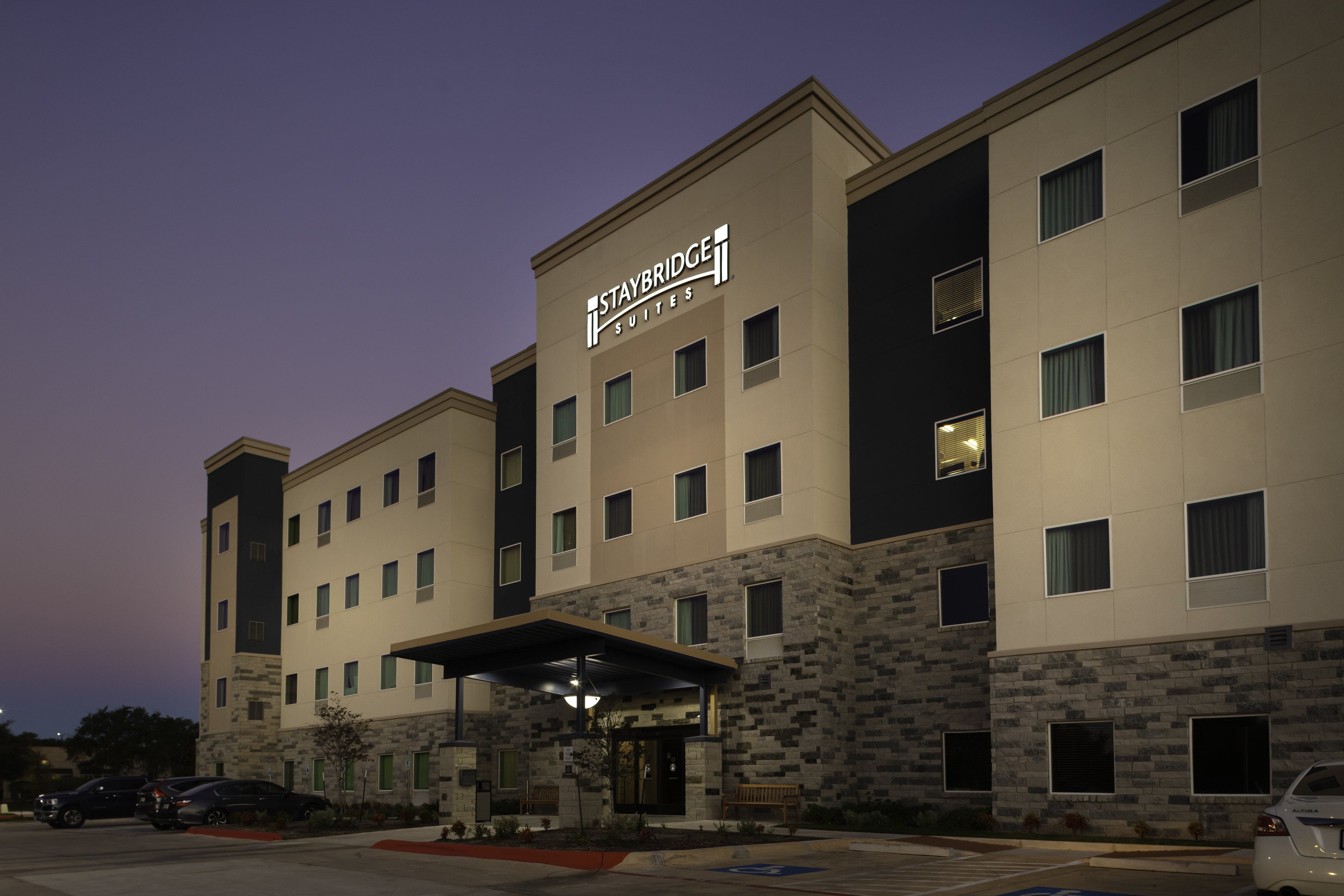 STAYBRIDGE STES CEDAR PARK BY IHG-guestroom-Staybridge Suites in Beautiful Cedar Park, TX .jpg