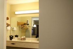  - Red Roof Inn & Suites Cave City - I-65, Exit 53