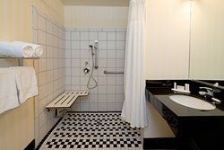  - Fairfield Inn & Suites by Marriott West Covina - I-10, Exit 37B