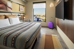  - Moxy Hotel by Marriott Downtown Oakland