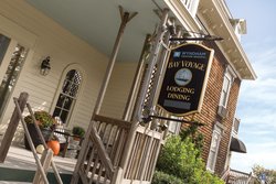  - Wyndham Bay Voyage Inn Jamestown