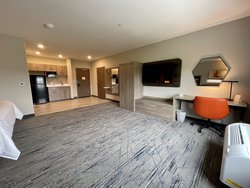  - Holiday Inn Express & Suites Airport Fort Smith