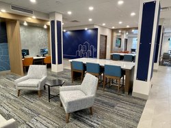  - Holiday Inn Express & Suites Airport Fort Smith