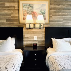  - Salida Inn & Monarch Suites