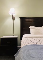  - Salida Inn & Monarch Suites