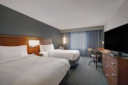  - Courtyard by Marriott Hotel Elmhurst