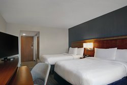  - Courtyard by Marriott Hotel Elmhurst