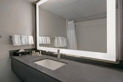  - Courtyard by Marriott Hotel Elmhurst