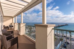  - Club Wyndham Oceanside Pier Resort - I-5, Exit 53
