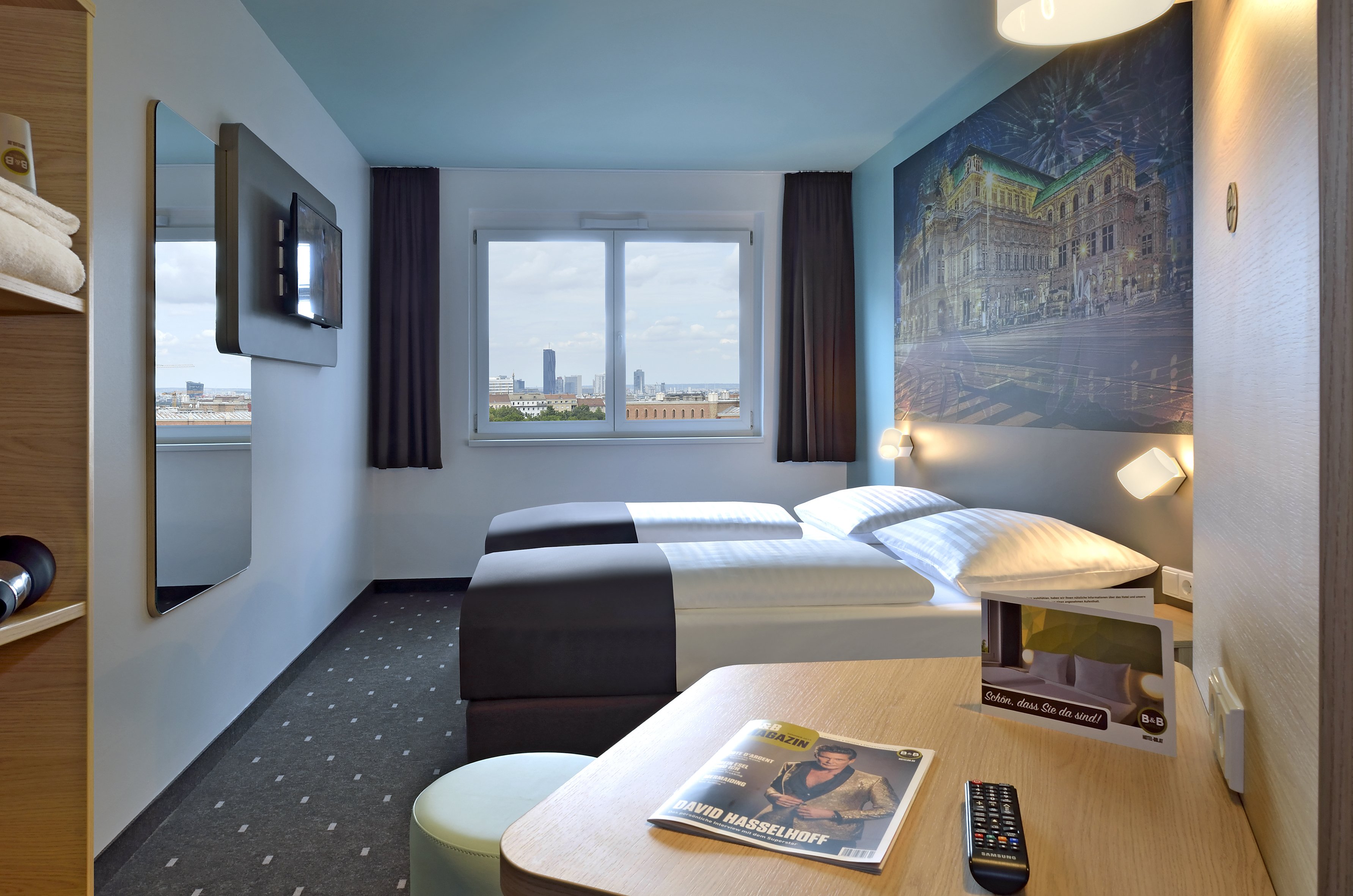 B&B HOTEL WIEN HBF-guestroom-Guest Room.jpg
