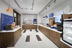  - Holiday Inn Express Downtown Pensacola