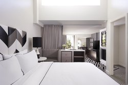  - Chamberlain Hotel West Hollywood