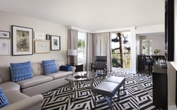  - Chamberlain Hotel West Hollywood