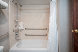  - Holiday Inn Wilmington