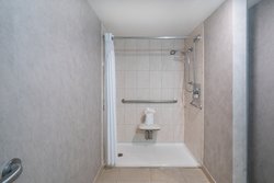  - Holiday Inn Wilmington