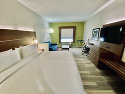  - Holiday Inn Express Pineville