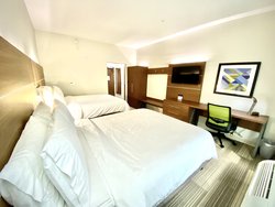  - Holiday Inn Express Pineville